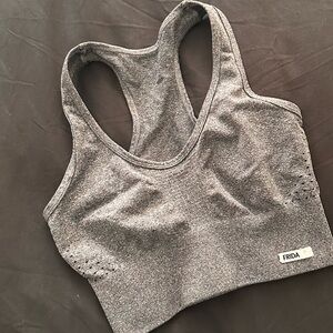 FGM04 Sports Bra. Size XS/S .